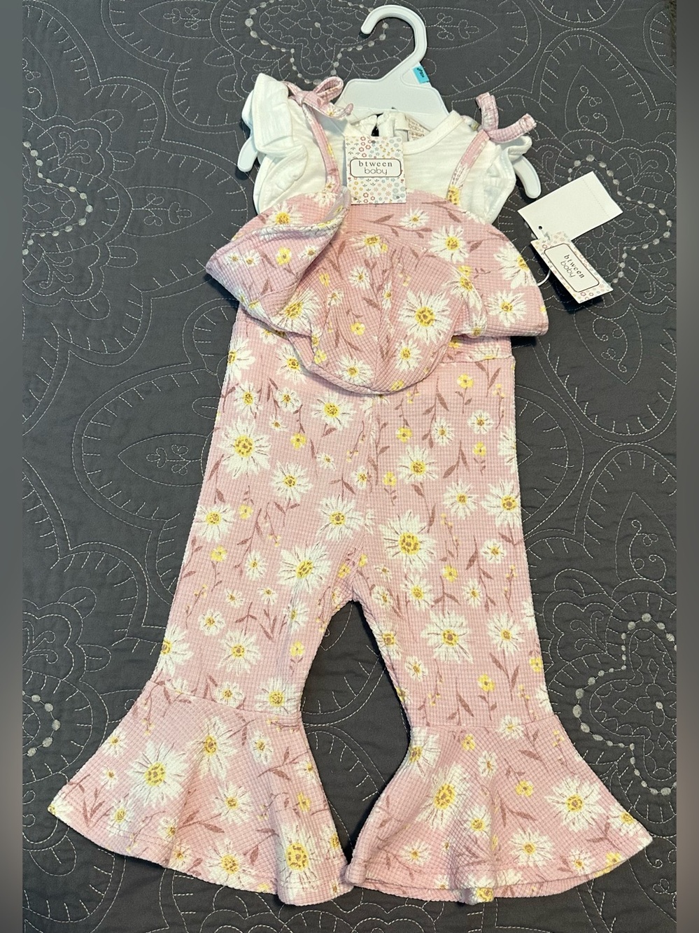 Between Baby 3 Piece Pink Bell Bottom Romper Set NWT Size 6-9 Months